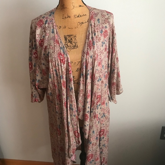 LuLaRoe Other - Floral Shirley Medium